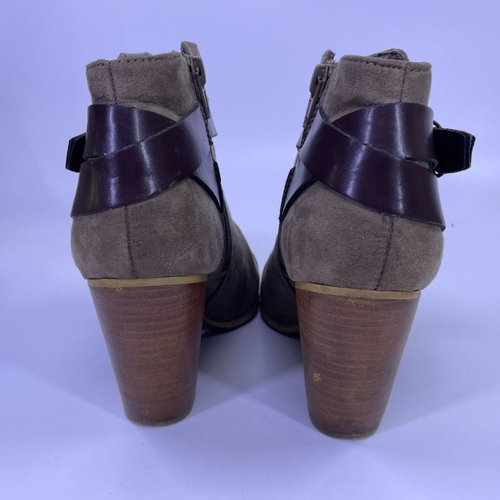 Carlos Santana Women's Tan Faux Suede HARVEST Buckle Bootie Size 7.5 - Picture 4 of 7